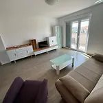 Elli - Parking, Garden, Bbq דירה פולה